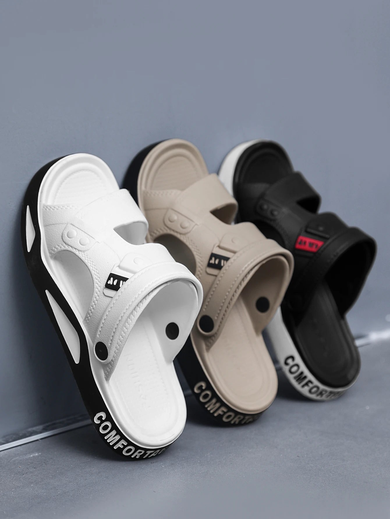 Men's Slippers Summer New Sandals EVA Light Adult Thick-soled Beach Shoes Non-slip Open-toe Sandals for Outdoor